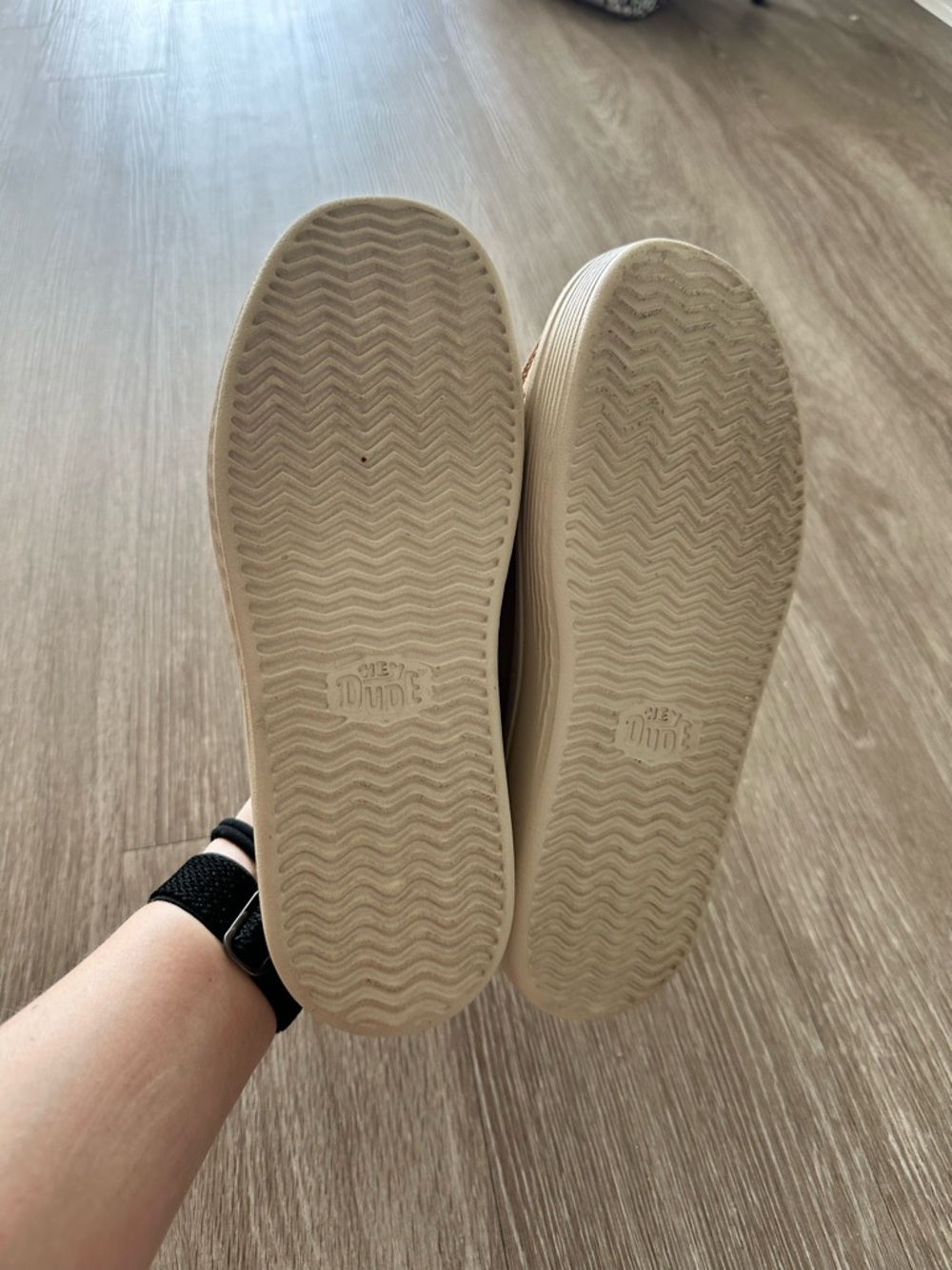 Hey Dude Womens Tan Suede Slip-On Loafers - Picture 3 of 4